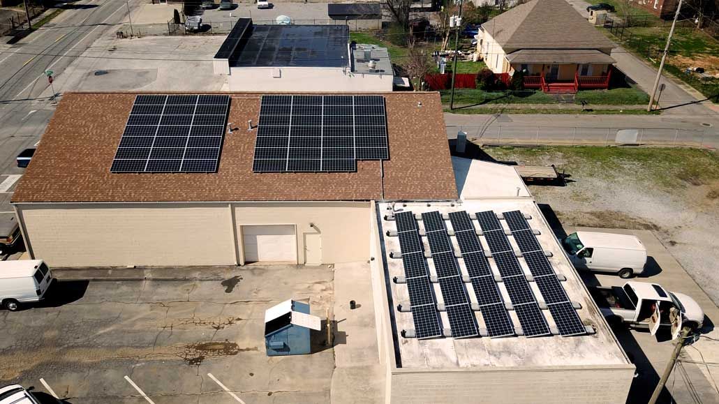 Commercial rooftop solar array, Chattanooga, TN